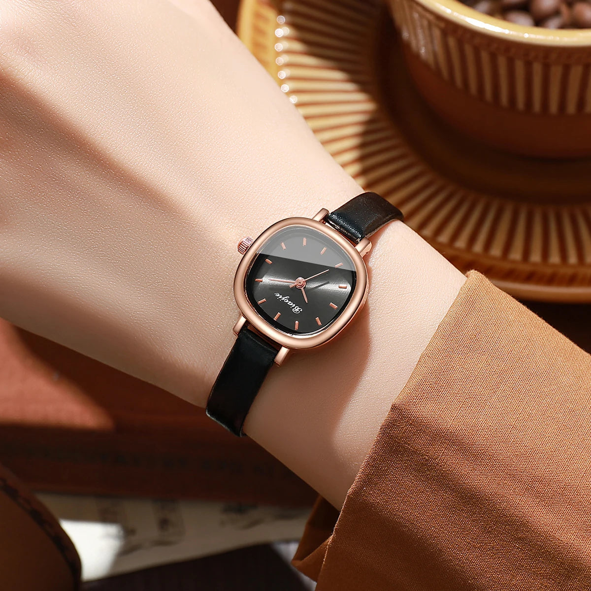 Fine Leather Strap Wristwatch