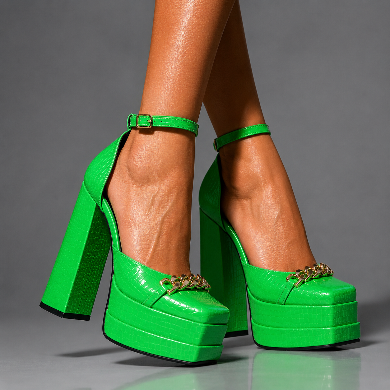 Leather Sandals Chain Accent