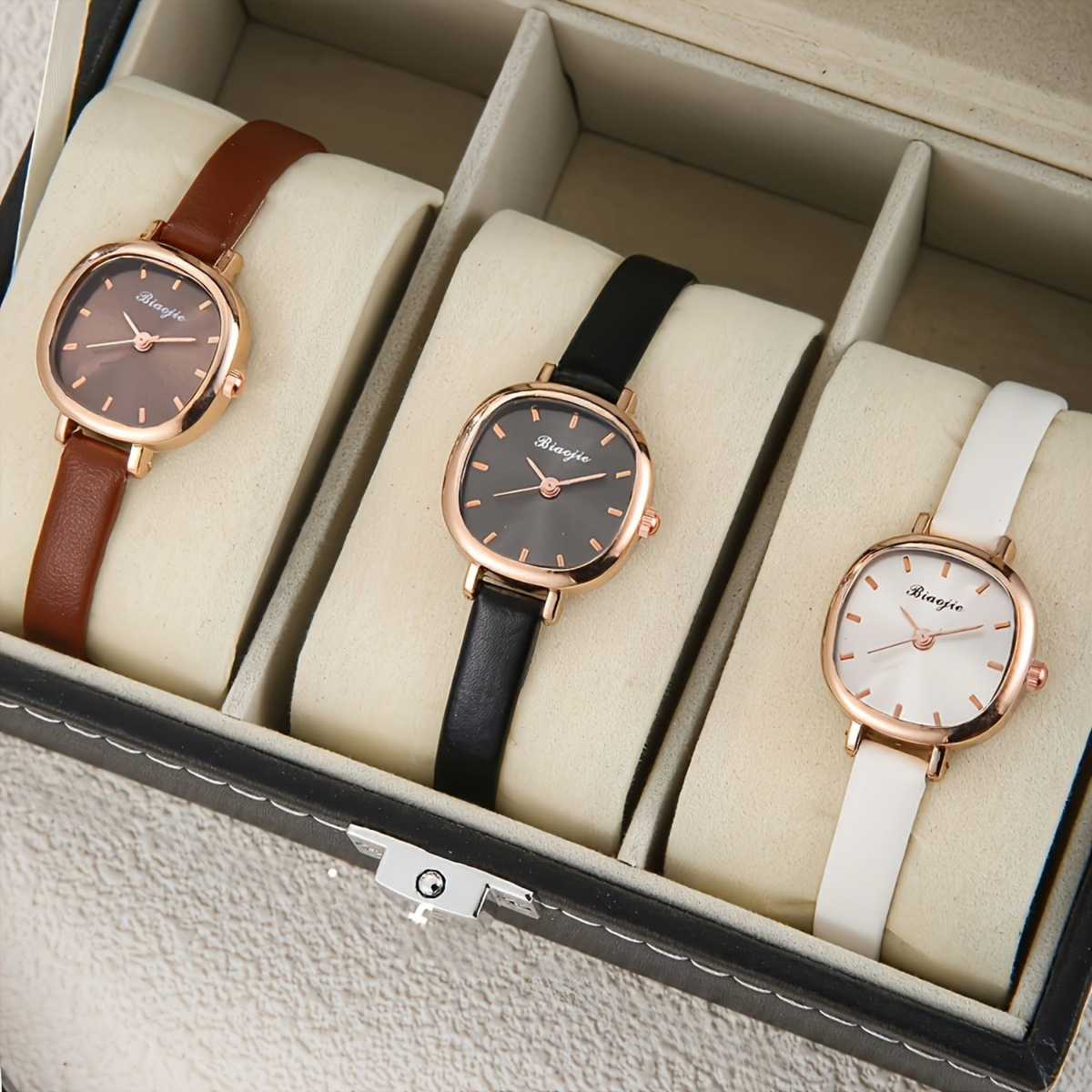 Fine Leather Strap Wristwatch