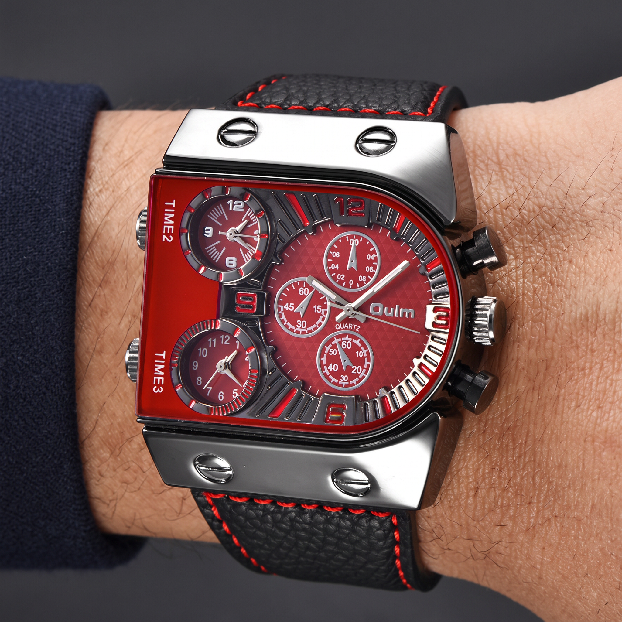 Oulm Men's Military Watch