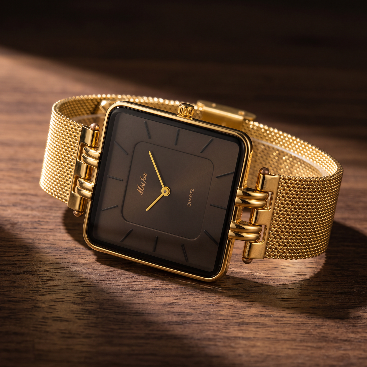Luxury Mesh Band Wristwatch