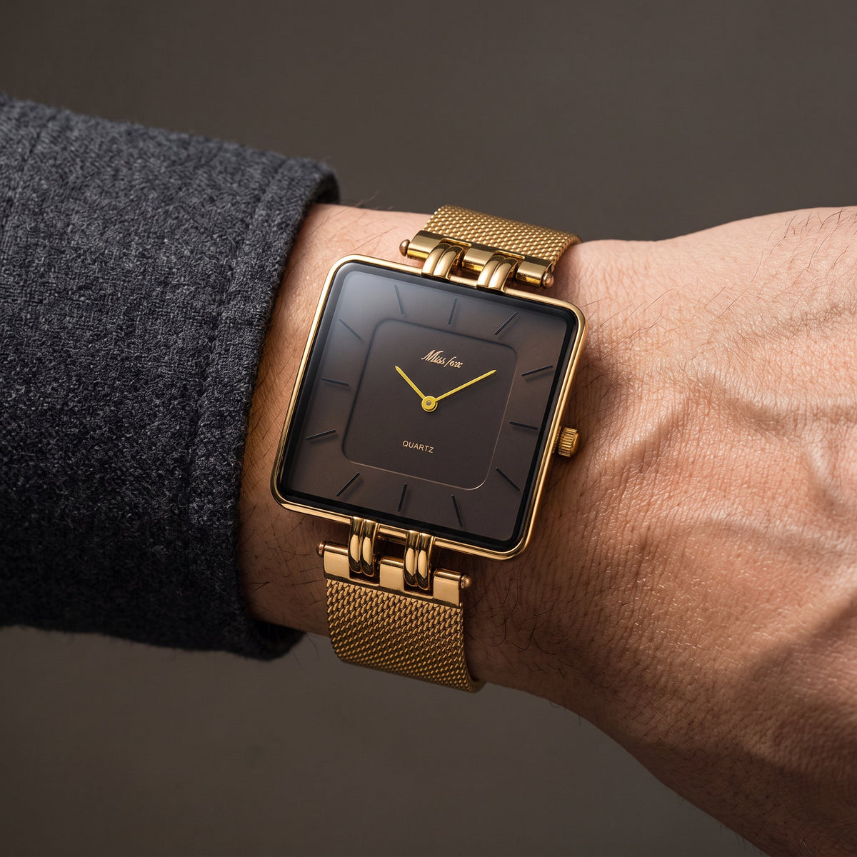 Luxury Mesh Band Wristwatch